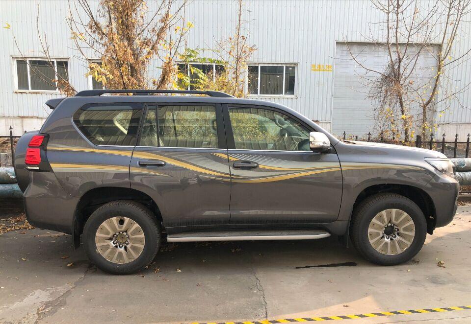 最新款霸道汽车图片，爱的旅程与情感纽带之车